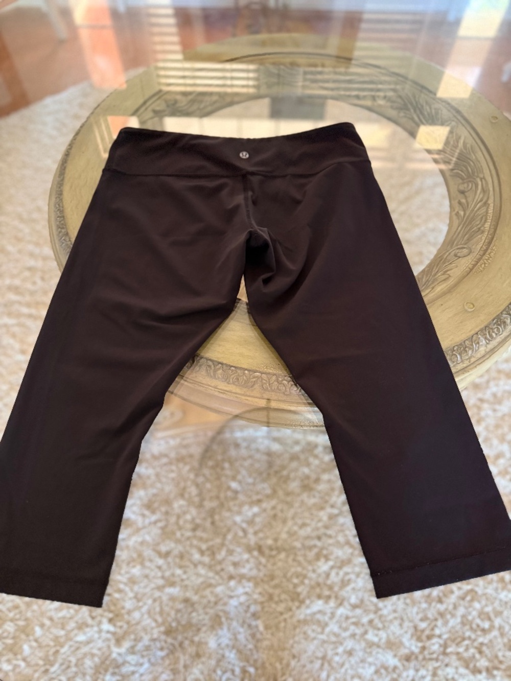 Lululemon Capri Leggings Women's Size 10 Black Mid Rise Workout
